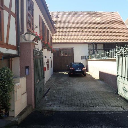 Les Gites De La Tour, Appartement "La Plaine" Saint-Hippolyte  Exteriör bild